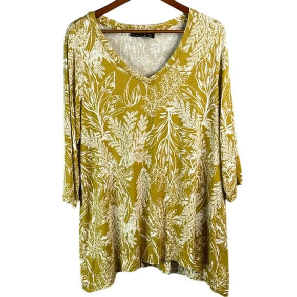 TAHARI Fern Print Asymmetrical Top Chartreuse V-Neck 3/4 Sleeve Shark Bite 1X - Picture 2 of 11